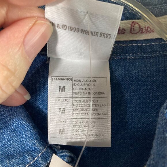 Womens Warner Brothers TAZ Denim Shirt M The Honeymoon Is Over NWT - Picture 9 of 10